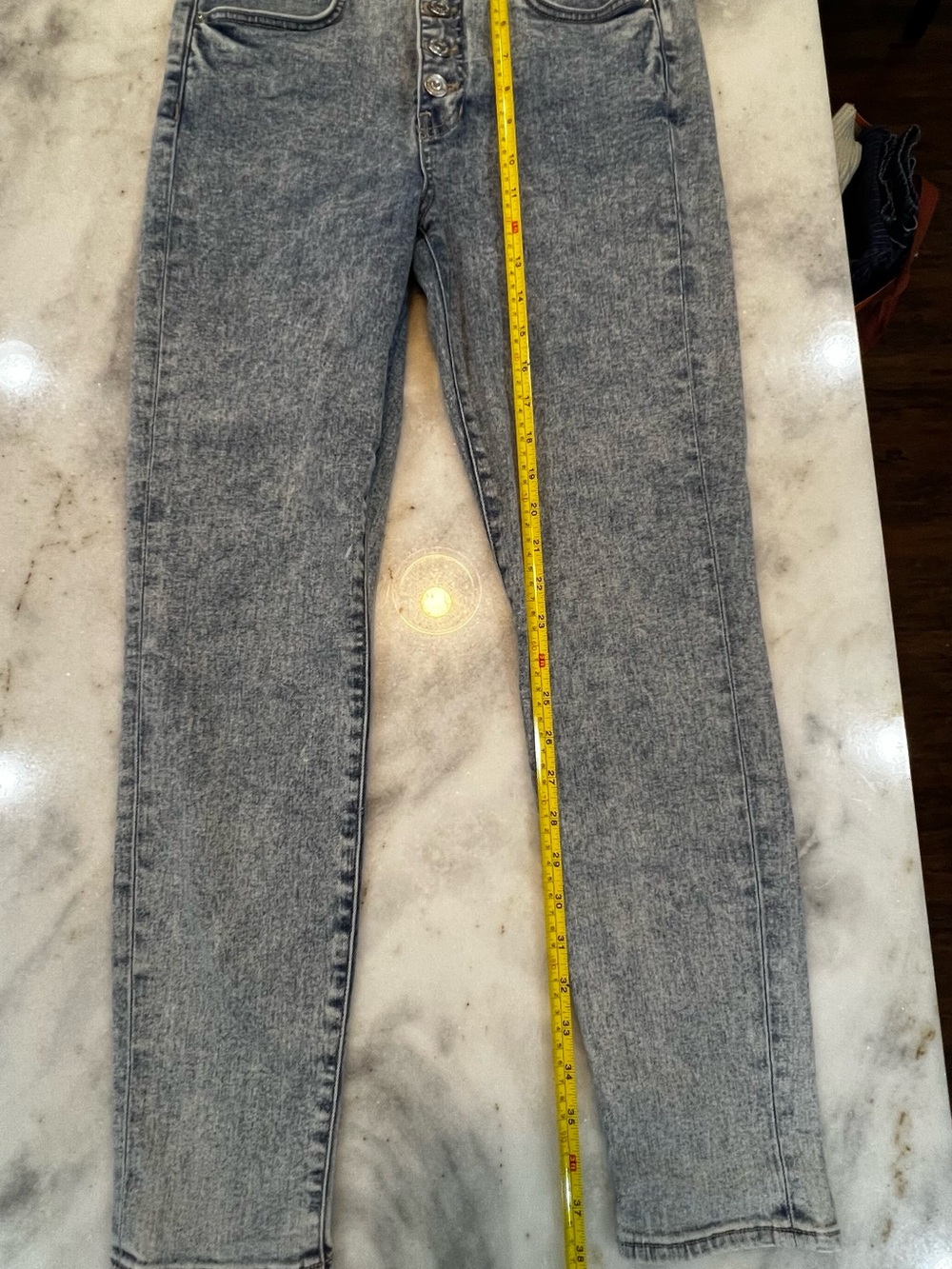 Veronica Beard Women's Straight Leg Jeans in Acid-Wash Gray